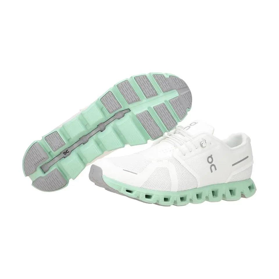 On Cloud 5 Men's Lightweight Everyday Sneaker